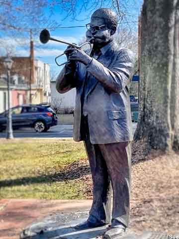 Dizzy Gillespie Statue