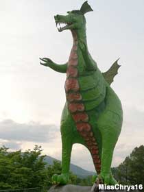 Dragon statue.