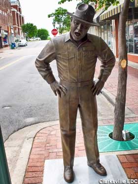 Frank Sutton statue.