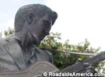 Elvis Presley statue.
