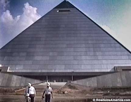1991 view of the Pyramid