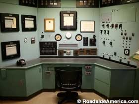 X-10 Reactor Control Room.