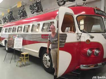 1948 Flxible bus used in the movie 