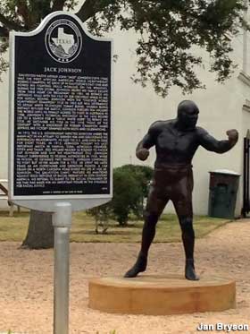 Kickass Jack Johnson statue.