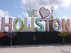 We Heart Houston sign.