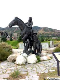 Pony Express statues.