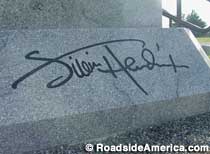 Jimi Hendrix Memorial - Signature.