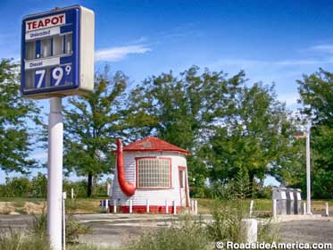 Teapot Dome Gas station.