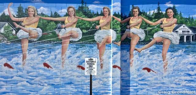 Min-Aqua Bats Water Ski Mural.