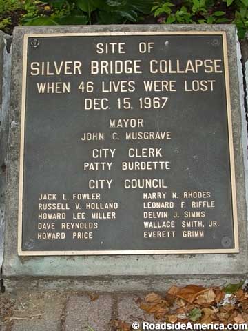Bridge Collapse plaque.
