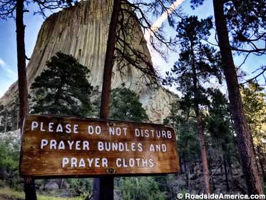 Devils Tower trail - prayer bundle advisory.