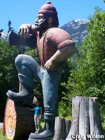 Paul Bunyan/logger statue.