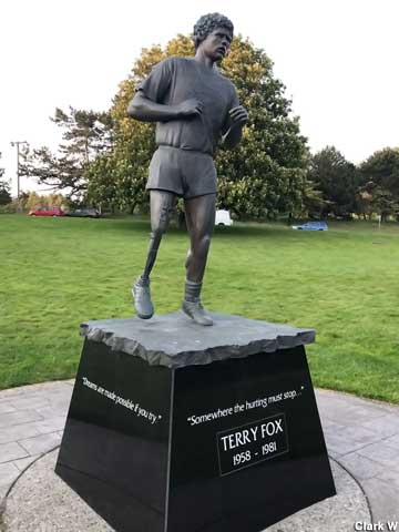 Statue of Terry Fox.