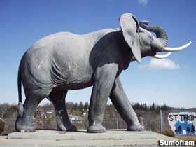 Jumbo the Elephant statue.