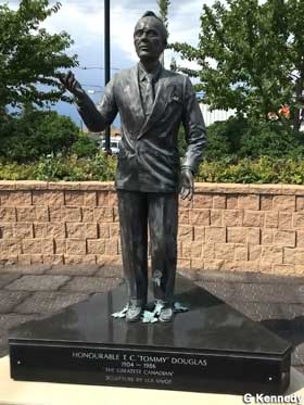 Statue of Tommy Douglas.